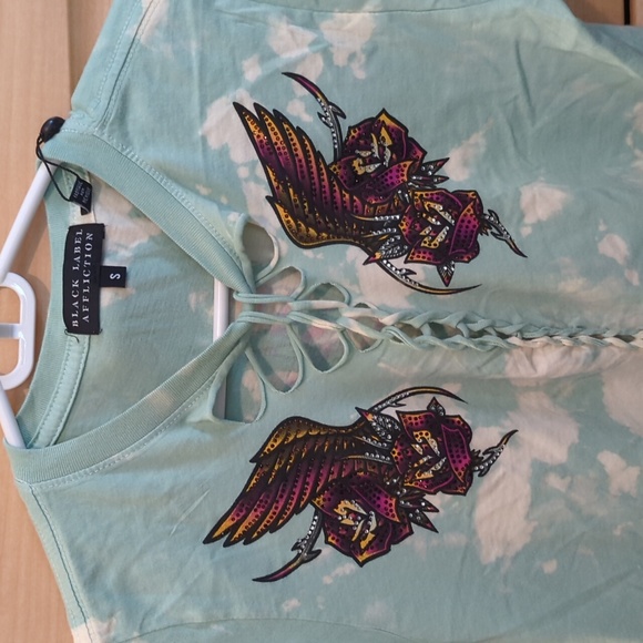 SALE Affliction blacklabel NWT fit a M,is a S beautiful wings heart rose dagger - Picture 4 of 6